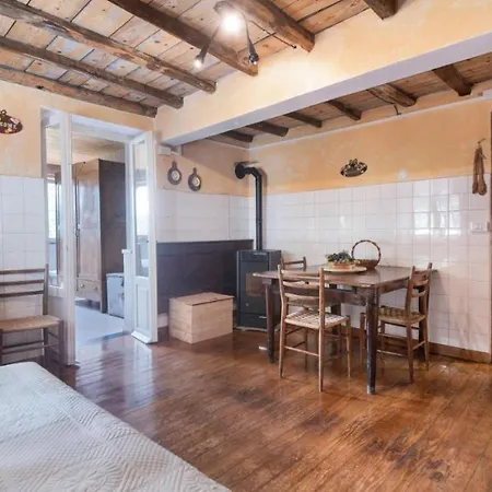 E Accoglienza La Casa Della Nonna 招待所 3*