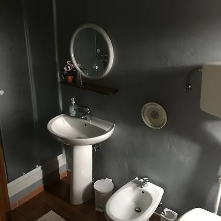 E Accoglienza La Casa Della Nonna 3* Borzonasca